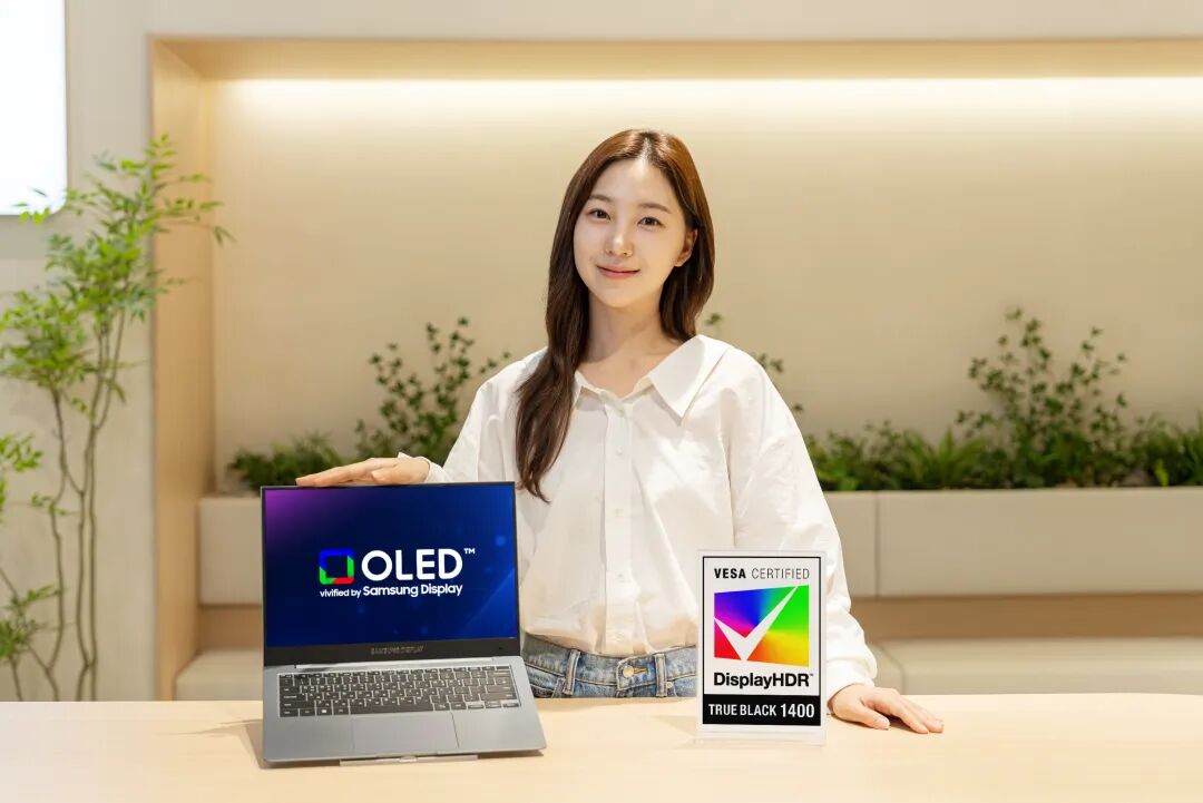 三星OLED面板.jpg
